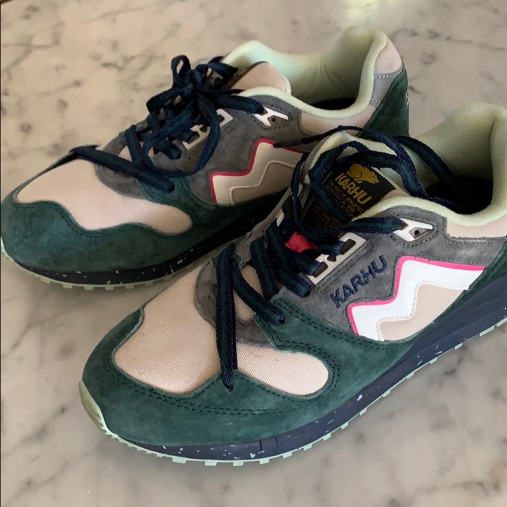 Karhu Synchron Unisex 7 Dark Green